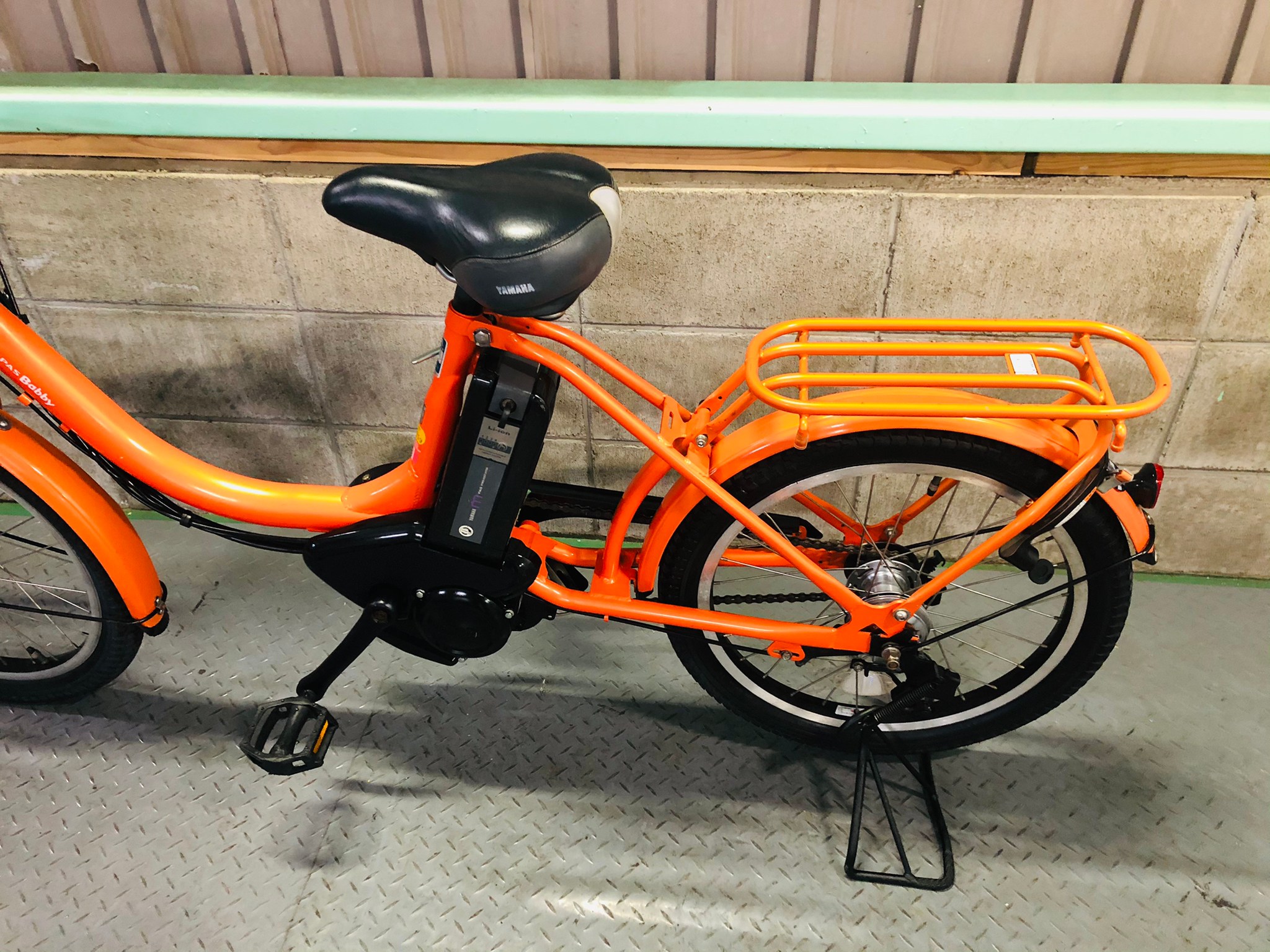 4885 電動自転車ヤマハ子供乗せ 20インチ 超高性能バッテリー オレンジ-