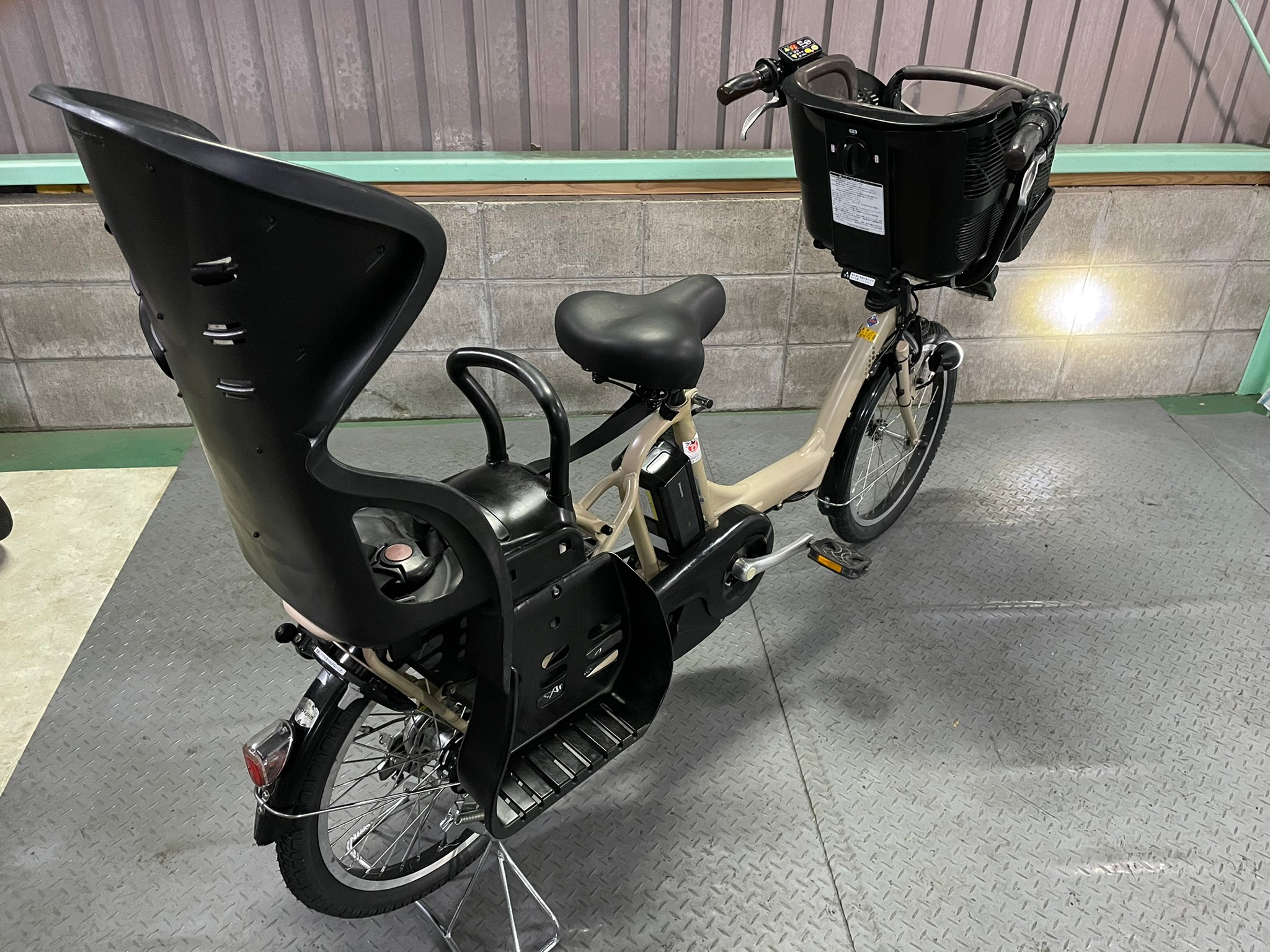 【SOLD OUT】電動自転車 ブリヂストン アンジェリーノ 20インチ 前後子供乗せ 8.7Ah ベージュ | 国産・中古の激安電動アシスト