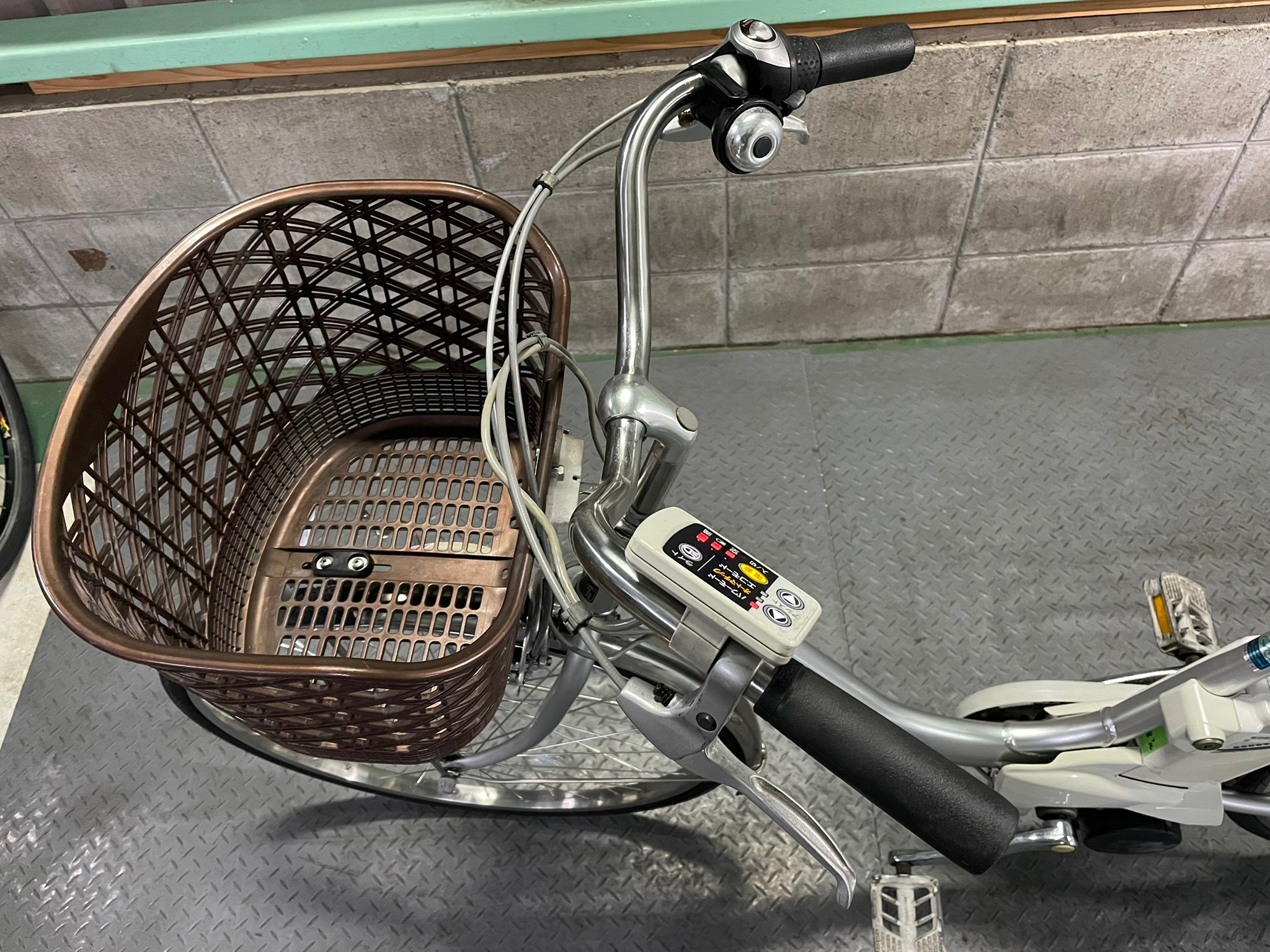 電動自転車 Panasonic Lithium vivi NX シルバー 34-