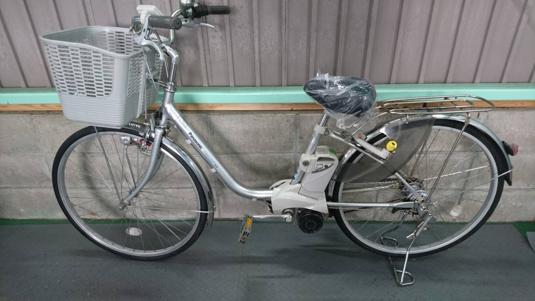 電動自転車 Panasonic Lithium vivi NX シルバー 74 大人気新品 