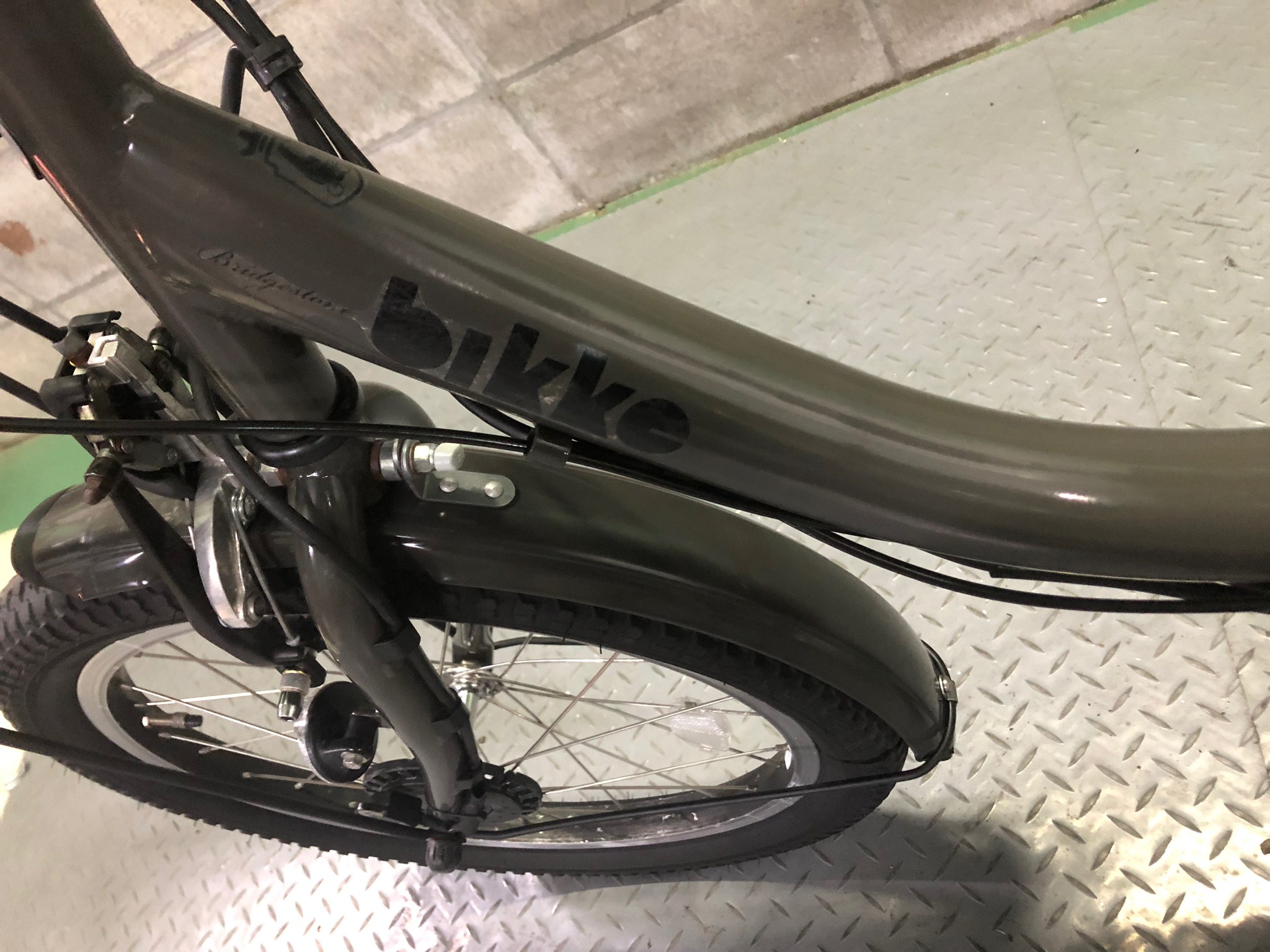 SOLD OUT】電動自転車 ブリヂストン bikke 20インチ 8.9Ah オリーブ色 